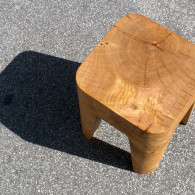 14_bow-wow-stool-14800px