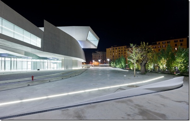 peruarki-arquitectura-italia-MAXXI-Museum-roma-Zaha-Hadid-Architects-10