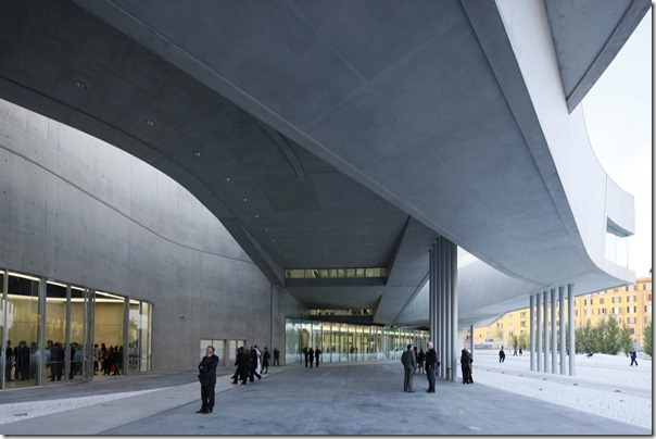 peruarki-arquitectura-italia-MAXXI-Museum-roma-Zaha-Hadid-Architects-12