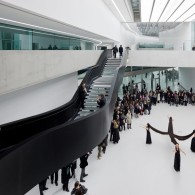 peruarki-arquitectura-italia-MAXXI-Museum-roma-Zaha-Hadid-Architects-2.jpg