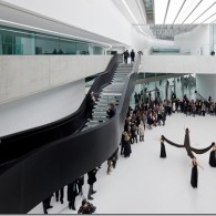 peruarki-arquitectura-italia-MAXXI-Museum-roma-Zaha-Hadid-Architects-2_thumb.jpg