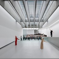 peruarki-arquitectura-italia-MAXXI-Museum-roma-Zaha-Hadid-Architects-3_thumb.jpg