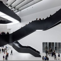 peruarki-arquitectura-italia-MAXXI-Museum-roma-Zaha-Hadid-Architects-4_thumb.jpg