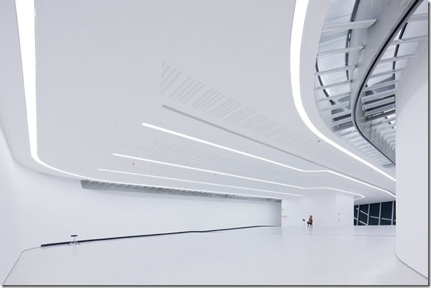 peruarki-arquitectura-italia-MAXXI-Museum-roma-Zaha-Hadid-Architects-9
